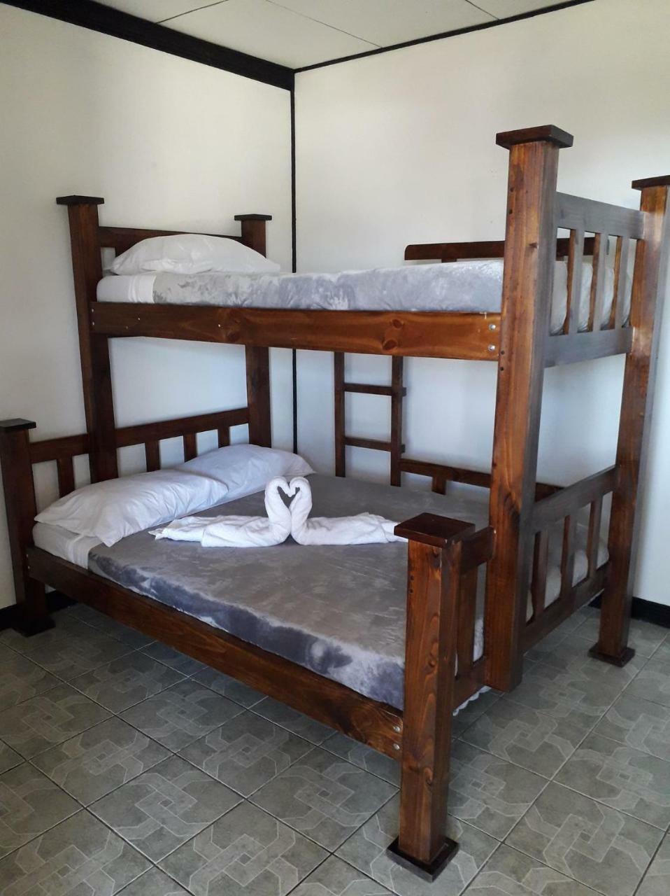 Hostel California Monteverde Екстериор снимка