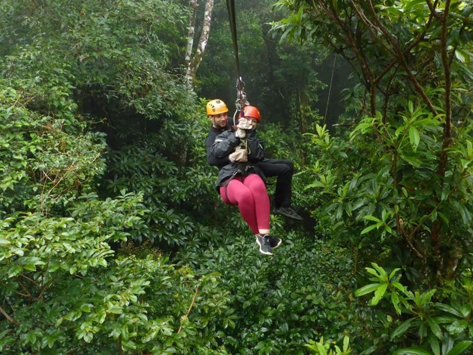 Hostel California Monteverde Екстериор снимка
